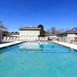 Exterior view of Lakewood Lodge, located in Hanahan, South Carolina.