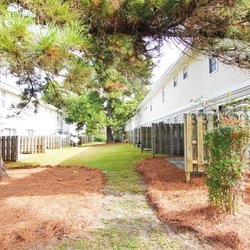 Exterior view of Lakewood Lodge, located in Hanahan, South Carolina.
